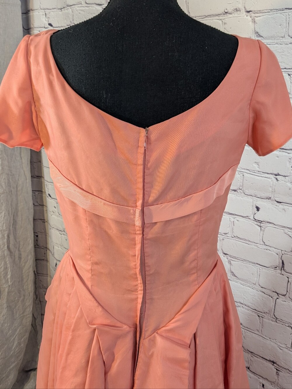 Vintage Pink Dress - Picture 7 of 8